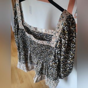 Altar'd State Size "X" ((xl)) 3/4 sleeve shirt